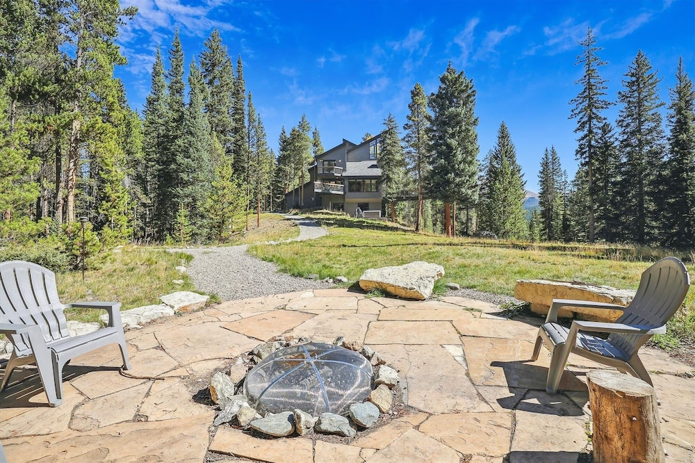 Summit Solitude Estate 3 Bedroom Home