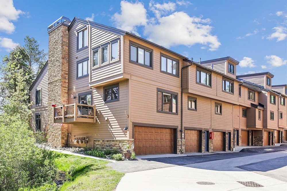 Cedars 3 2 Bedroom Townhouse