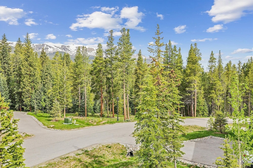 Chateau Breck 4 Bedroom Townhouse