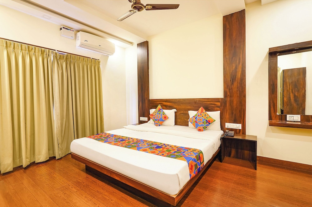 FabHotel Royal Wood Premier - Near Karnataka Golf Association, Domlur