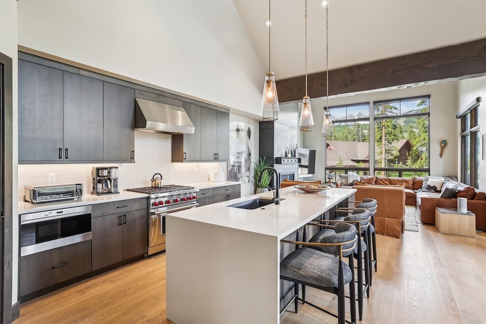 Chateau Breck 4 Bedroom Townhouse