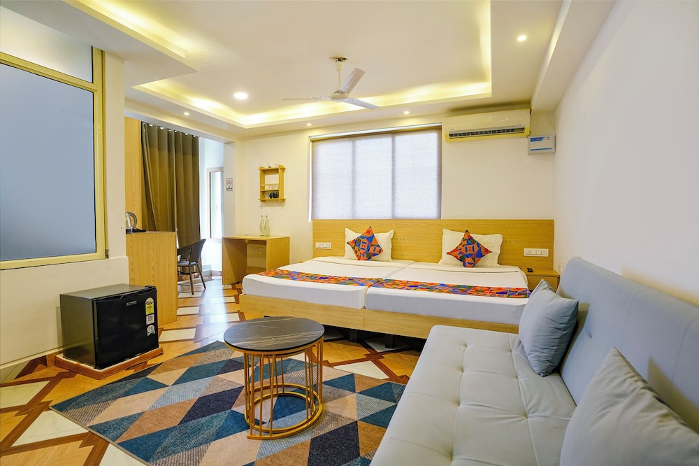 Fabhotel Vibes