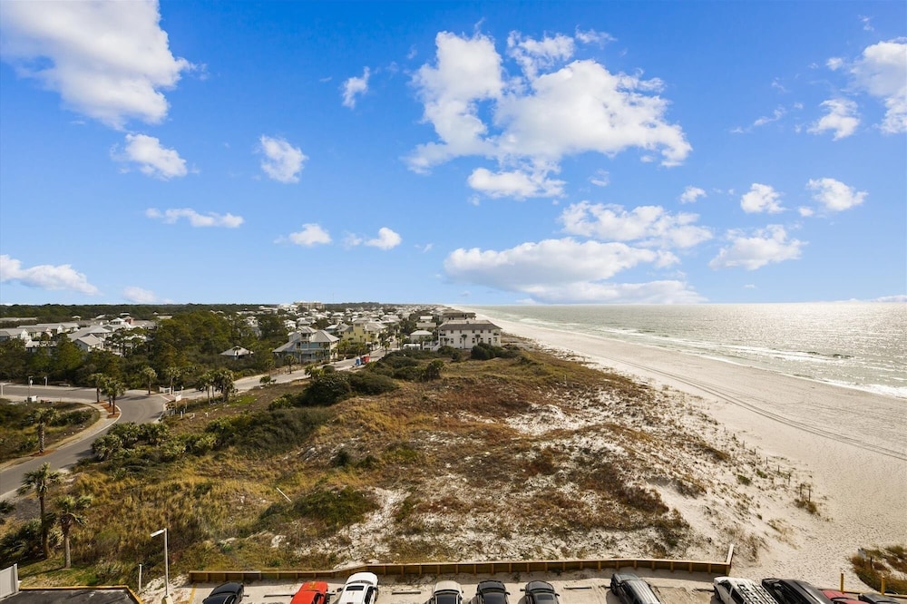 Pinnacle Port A502 - Updated 3 Bedroom . Free Fun! Boat Ramp Access! Condo by RedAwning view 5