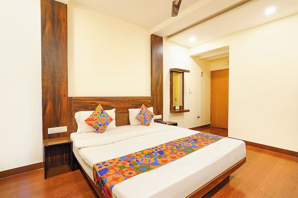 FabHotel Royal Wood Premier - Near Karnataka Golf Association, Domlur