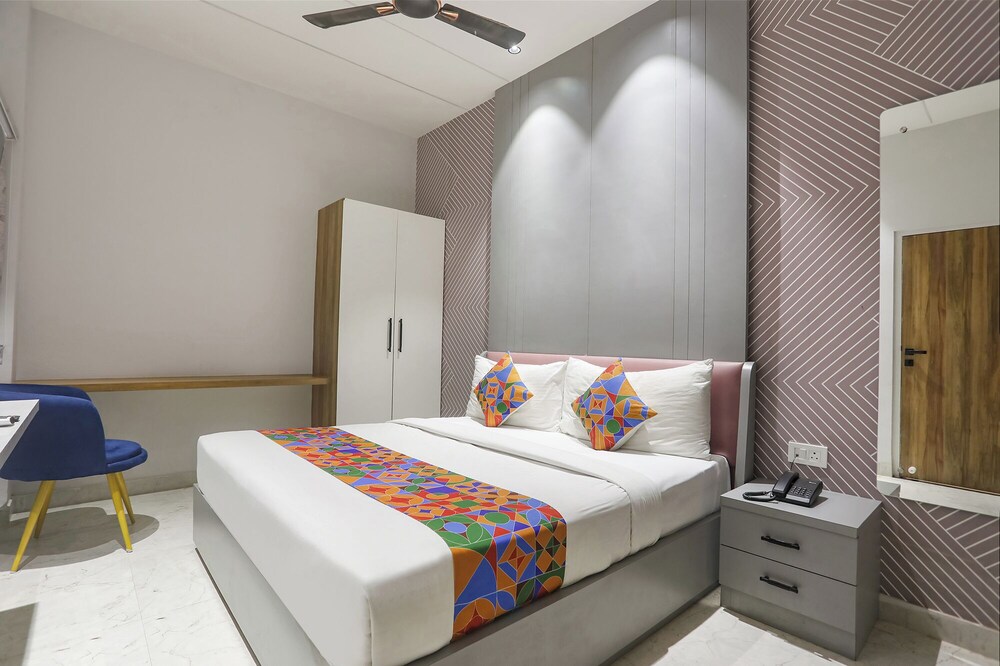 Fabhotel Gurukripa