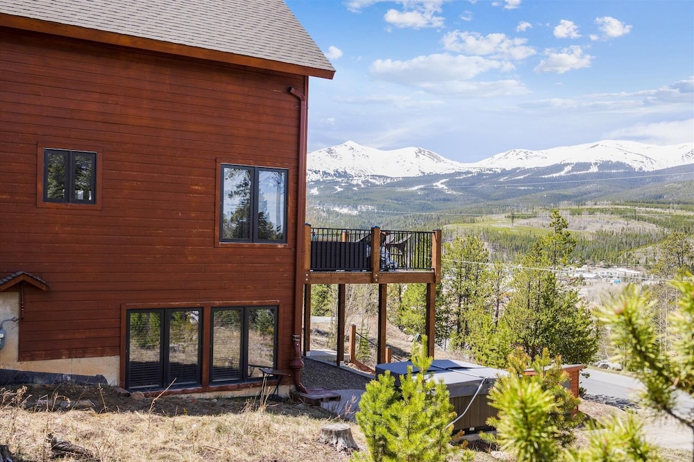 Powder Moose Villa
