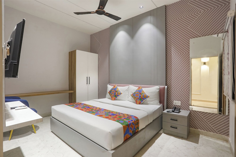 Fabhotel Gurukripa