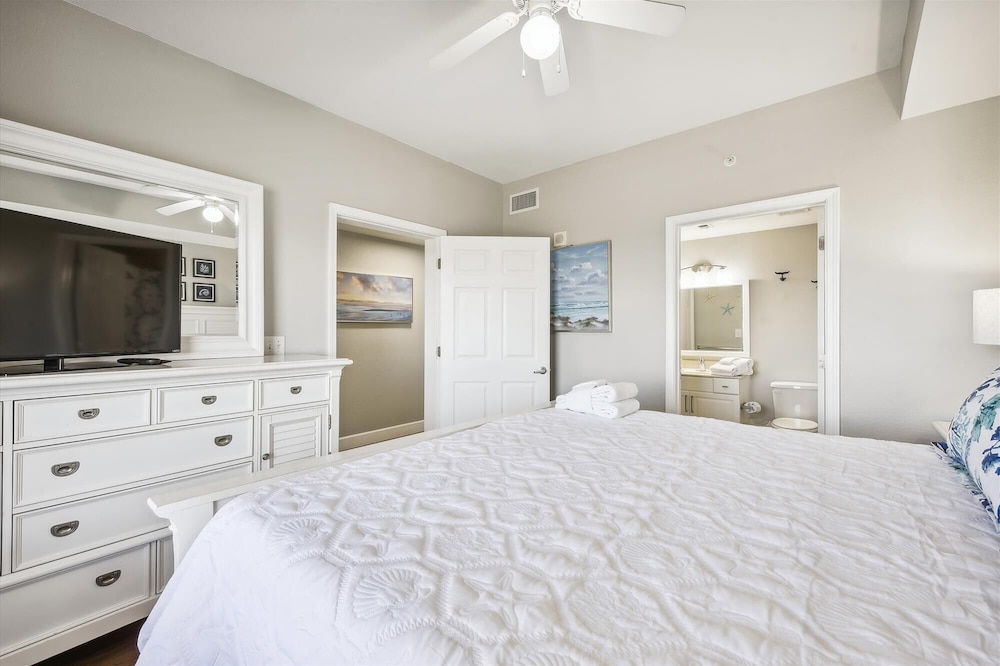 Tidewater by Book That Condo