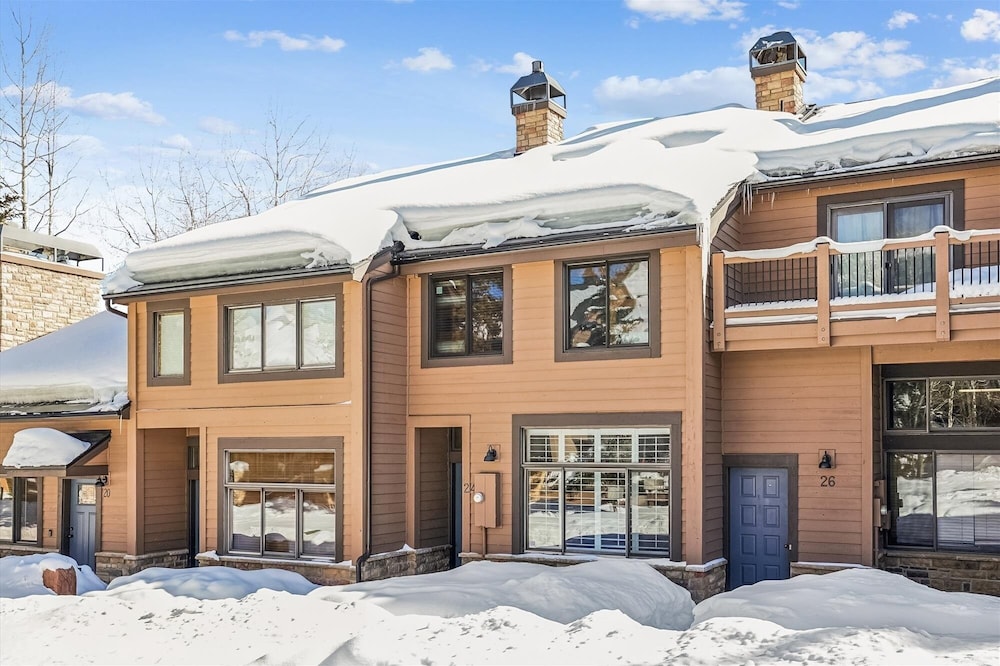 Cedars 24 3 Bedroom Duplex