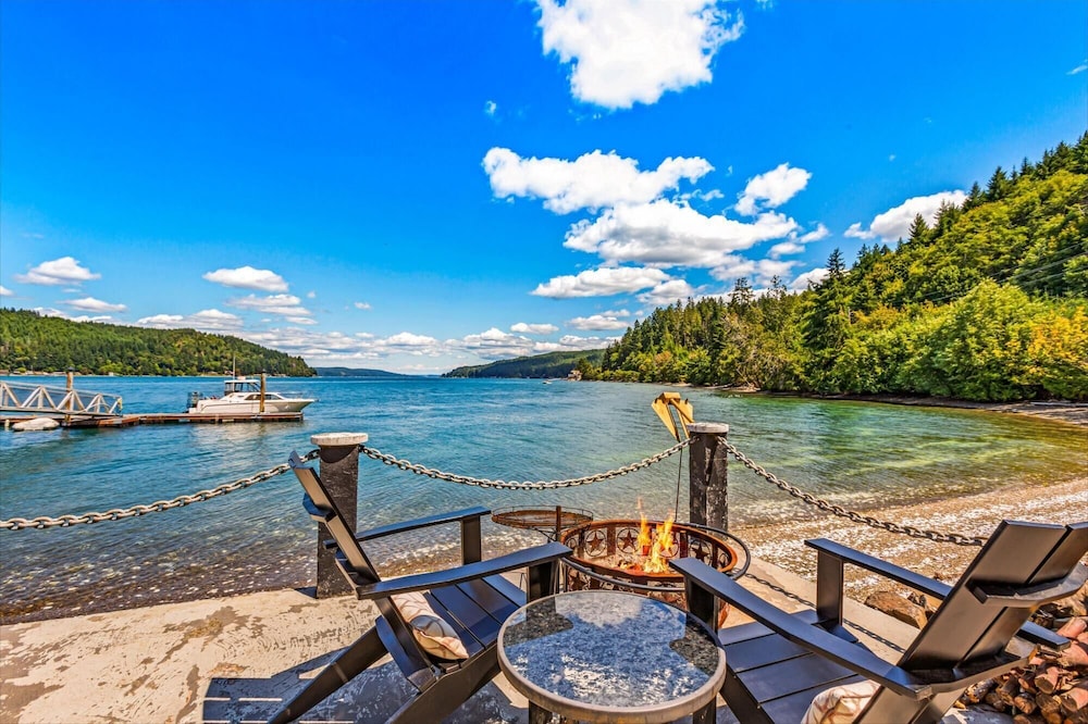 Utopia Cove in Union