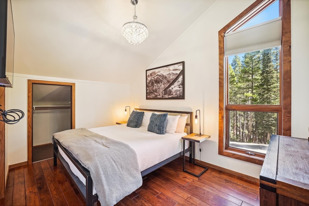 Summit Solitude Estate 3 Bedroom Home