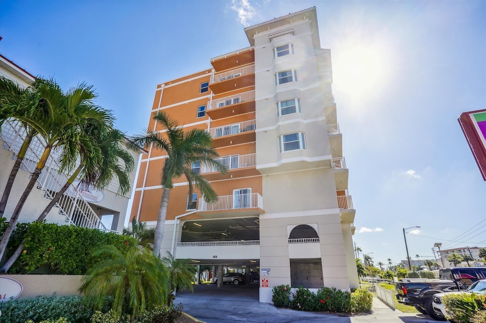 Madeira Bay Resort I 1504