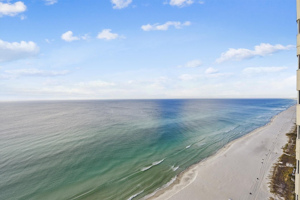 Tidewater by Book That Condo
