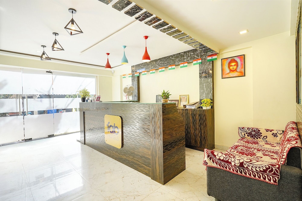 FabHotel Royal Wood Premier - Near Karnataka Golf Association, Domlur