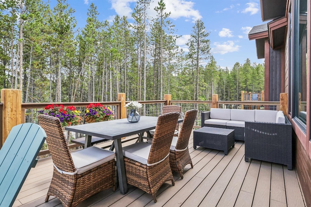 Breck Mountain Getaway 4 Bedroom Home
