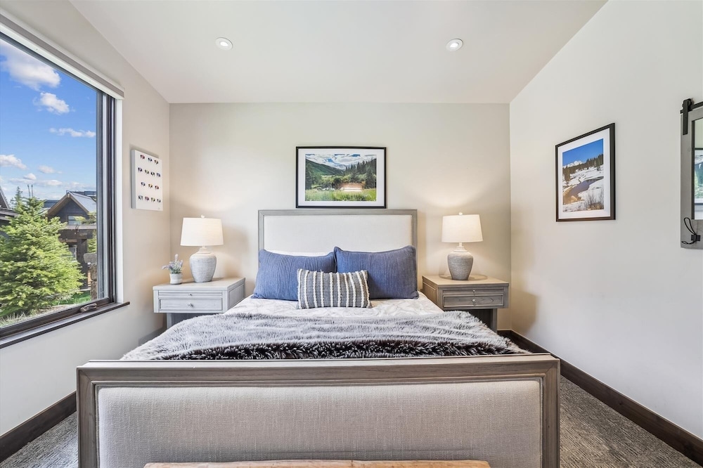 Chateau Breck 4 Bedroom Townhouse