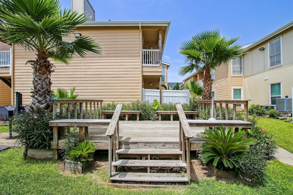 Summer Daze by Ryson Vacation Rentals