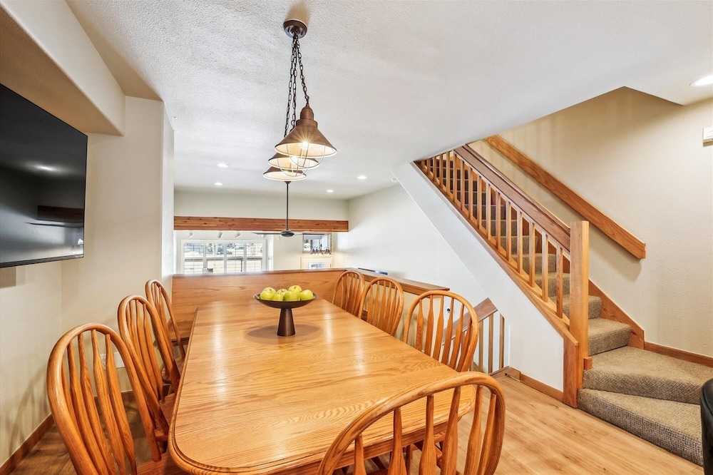 Cedars 24 3 Bedroom Duplex