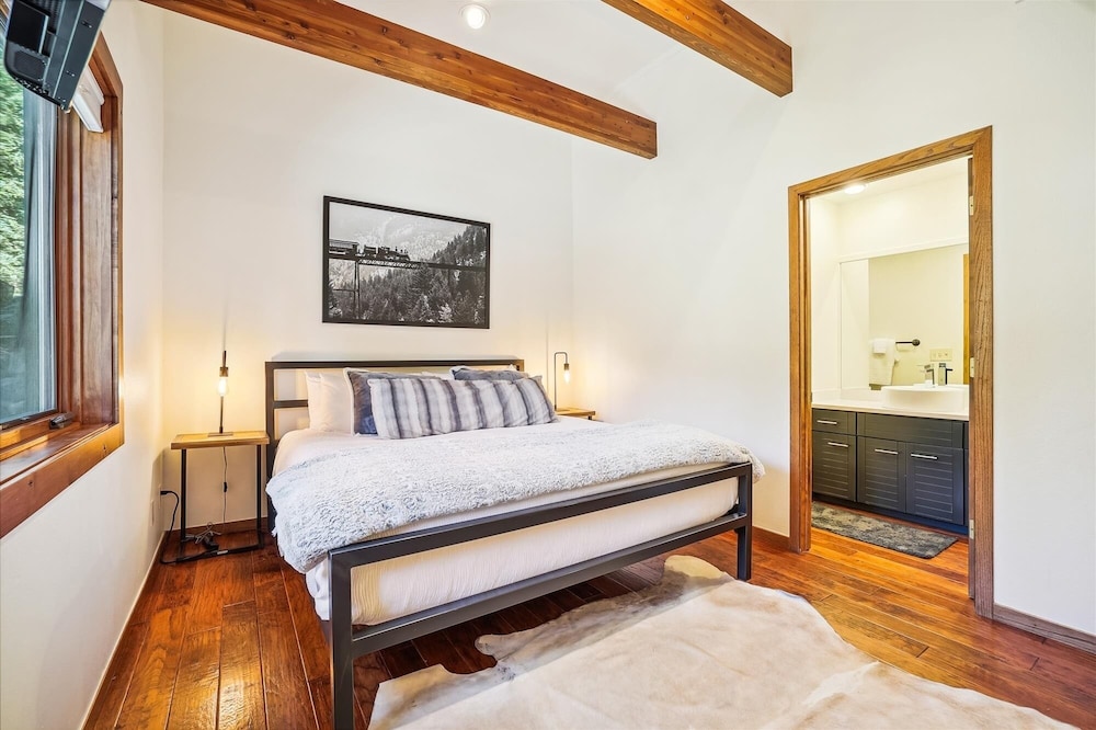 Summit Solitude Estate 3 Bedroom Home