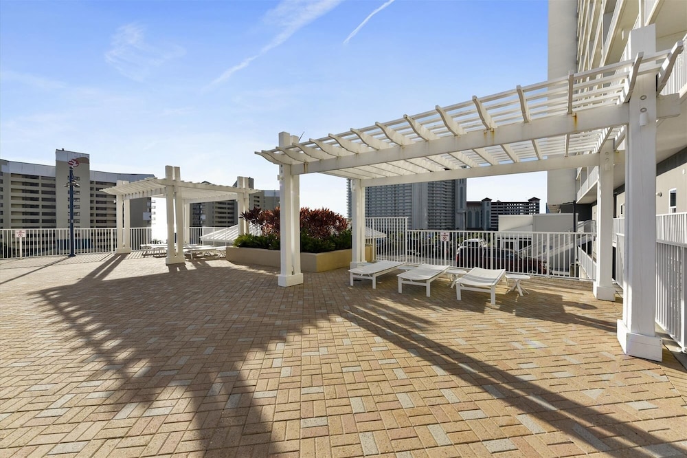 Laketown Wharf 1003, Gulf View, Sleeps 6. Free Fun! Updated! 1 Bedroom Condo by RedAwning view 5