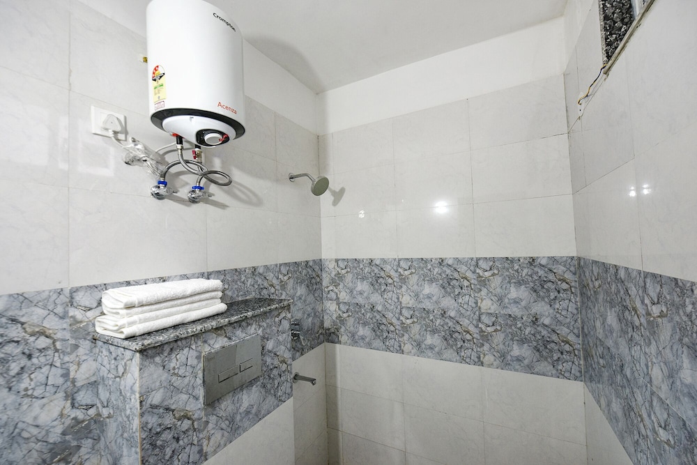 FabHotel Blue Stone Stay