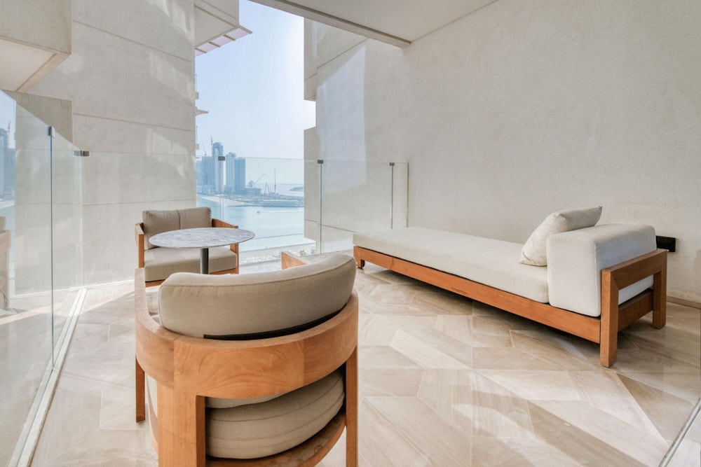 Serene Seaview 1 Bedroom In Five