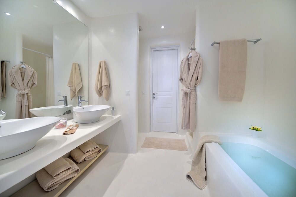 Villa Simone in Mykonos view 4