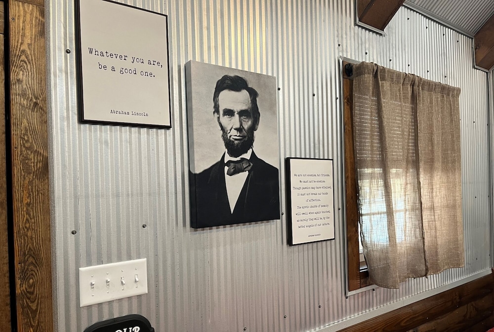 Lincoln Lodge