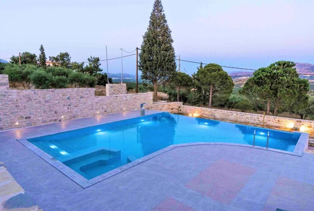 Villa Harmony in Kamilari view 5