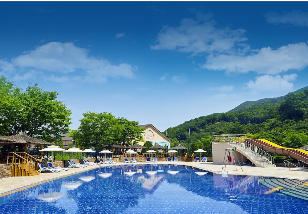 Oakvalley Resort Hills Village
