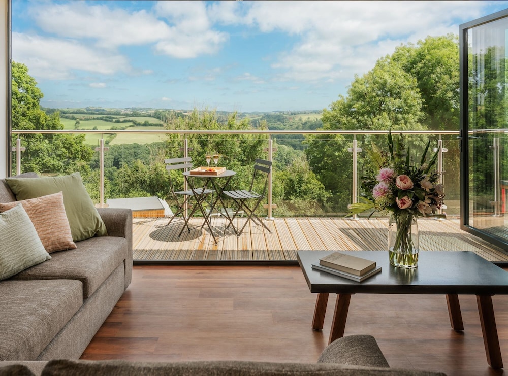 Meadow 2 Bedroom Lodge 39