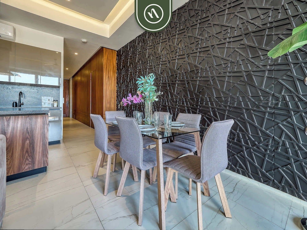 Amazing 1 BR Condo With Terrace - Rooftop Pool