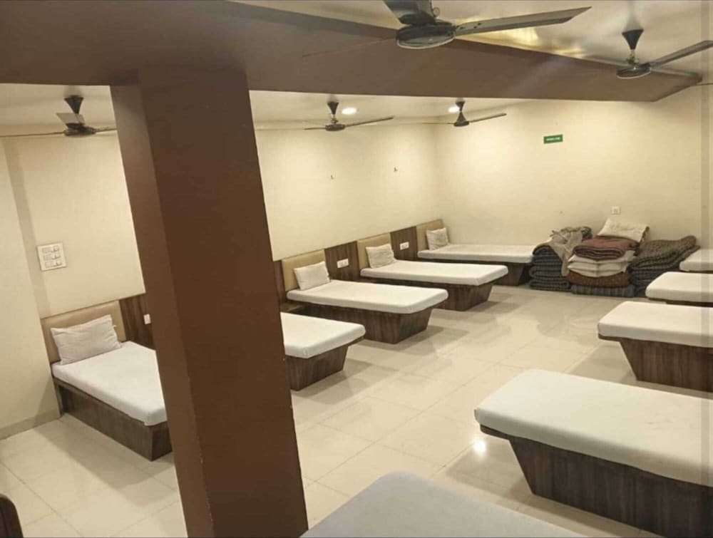 Pushkaraj Lodging