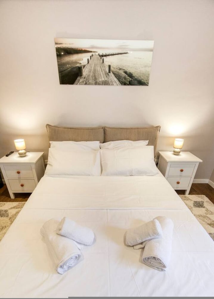 Central Msida Apartment Workspace Wi-fi A C