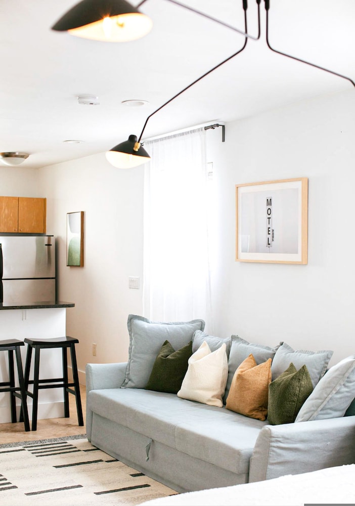 Spacious Apt in the Heart of South Beach