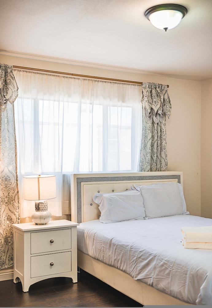 Comfortable Pasadena Retreat With Good Location