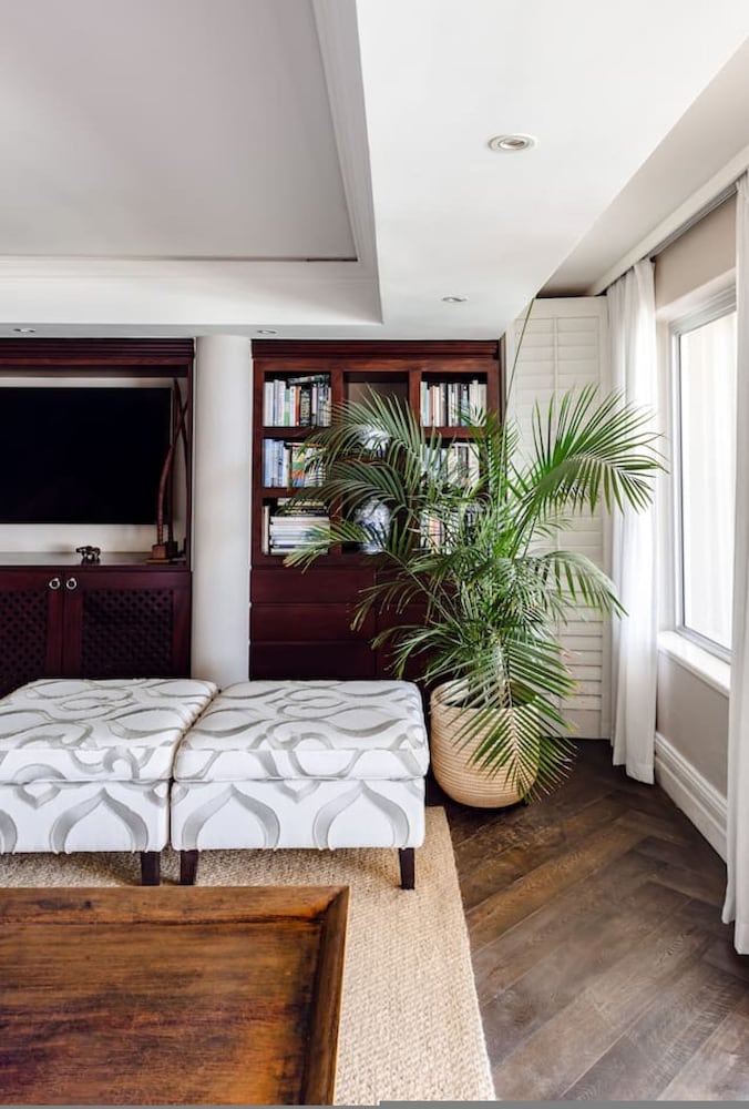 Clifton Views - Oceanfront Home