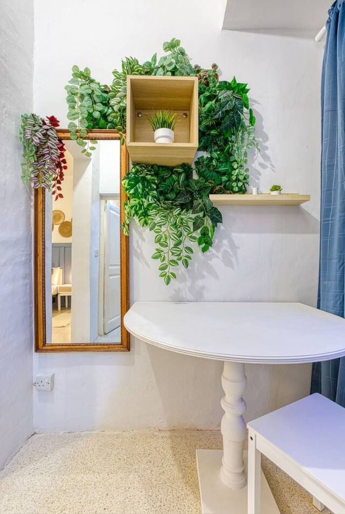 Lilly the Traditional Maltese Townhouse in Sliema