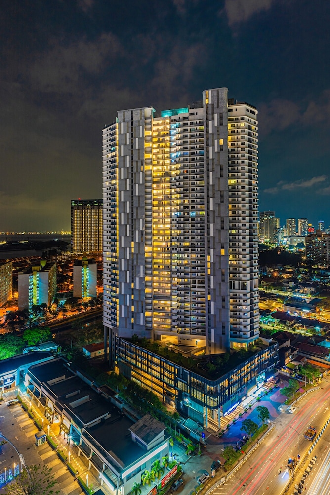 The Landmark by The Only Bnb photo 1
