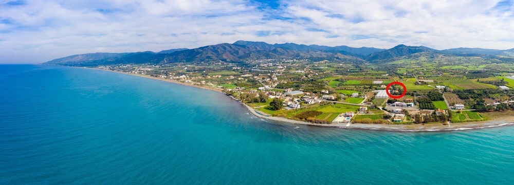 Villa Kleopatra Large Private Pool Walk to Beach A C Wifi Eco-friendly - 2732 view 3