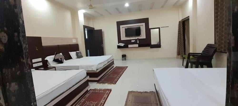 Hotel Maa Parvati Residency - Chitrakoot