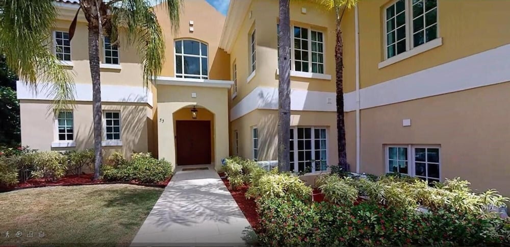 Luxury Home Spectacular Ocean Views Sensational Decor w Generator Sc53 view 3
