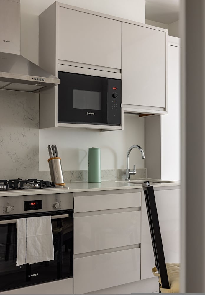 Picktheplace Kensington Lux Apartments