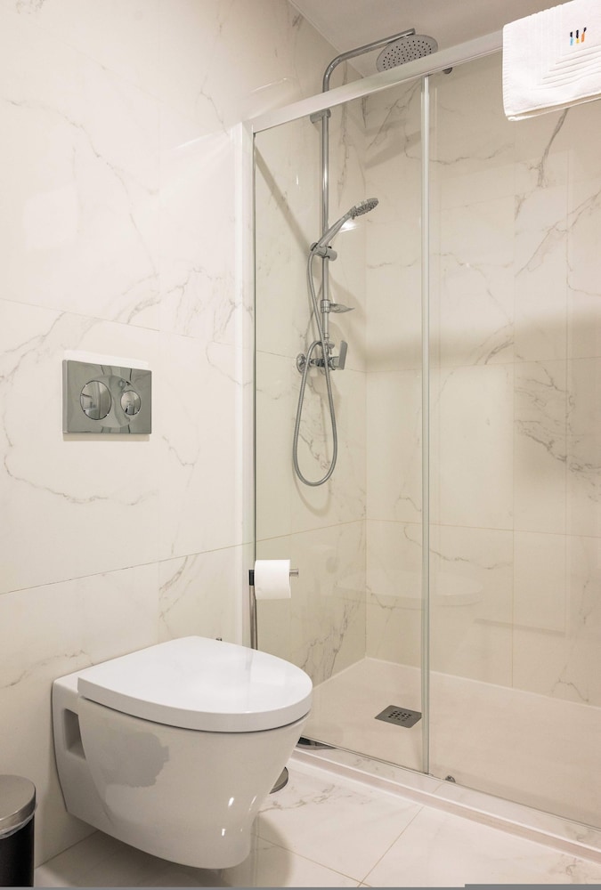 Liiiving in Matosinhos - Warm Vintage Apartment