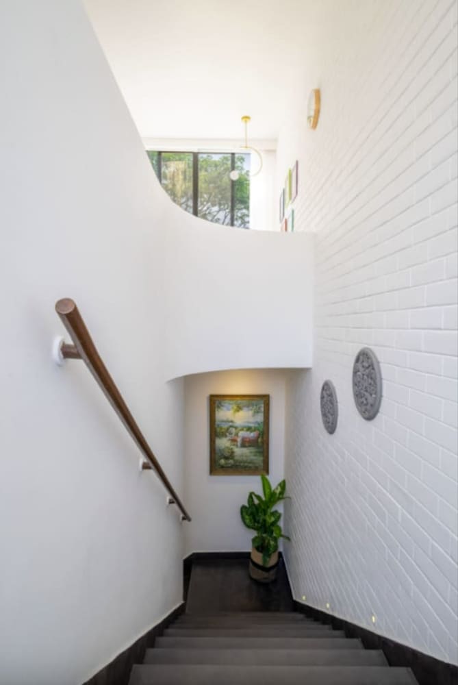 Chic 2BR Retreat in Assagao Near Bawri Izumi