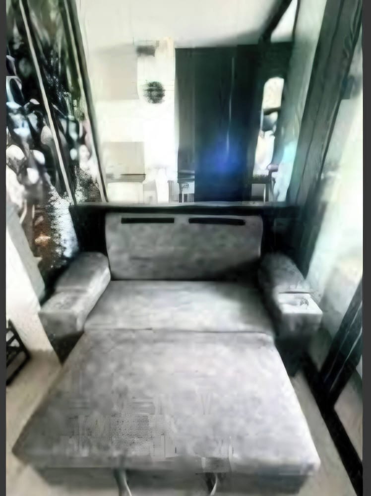 12th Floor Cozy Studio Room, 5-10 Mins Walk to Iconsiam and BTS