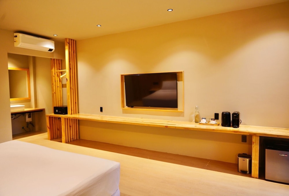 Mayfair Garden Resort