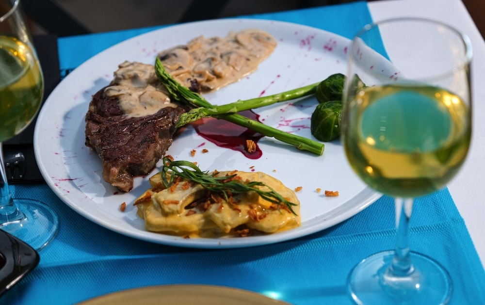 Castle Eski Şehir - Image 49