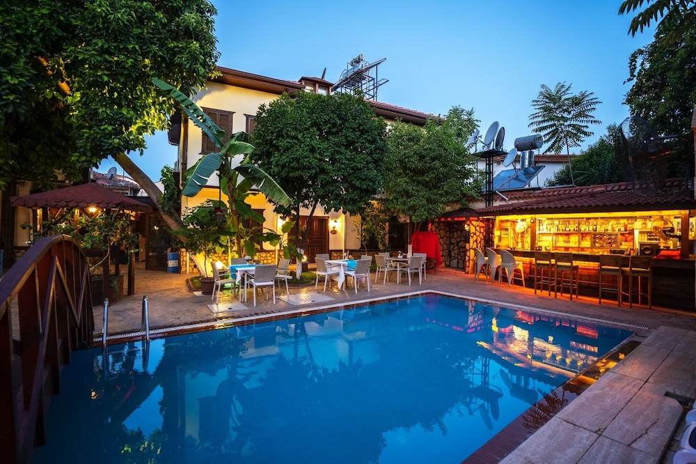 Castle Eski Şehir - Image 13