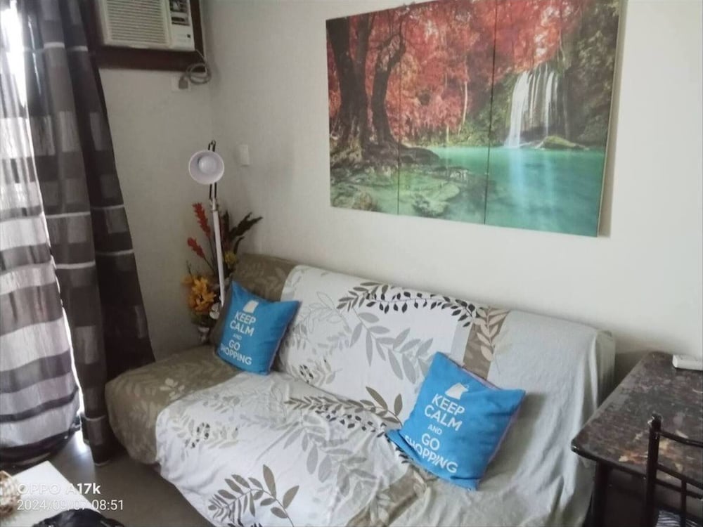 Araneta Cubao No Brown Outs 1BR Furnished Condo With Balcony Free Wifi Netflix